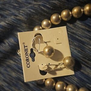 Earrings and necklace set